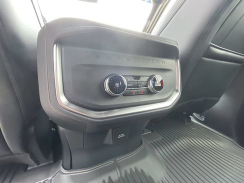 Used 2025 Ford Expedition Tremor AWD/4WD image 22