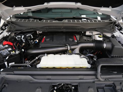 Used 2025 Ford F150 Raptor AWD/4WD image 12