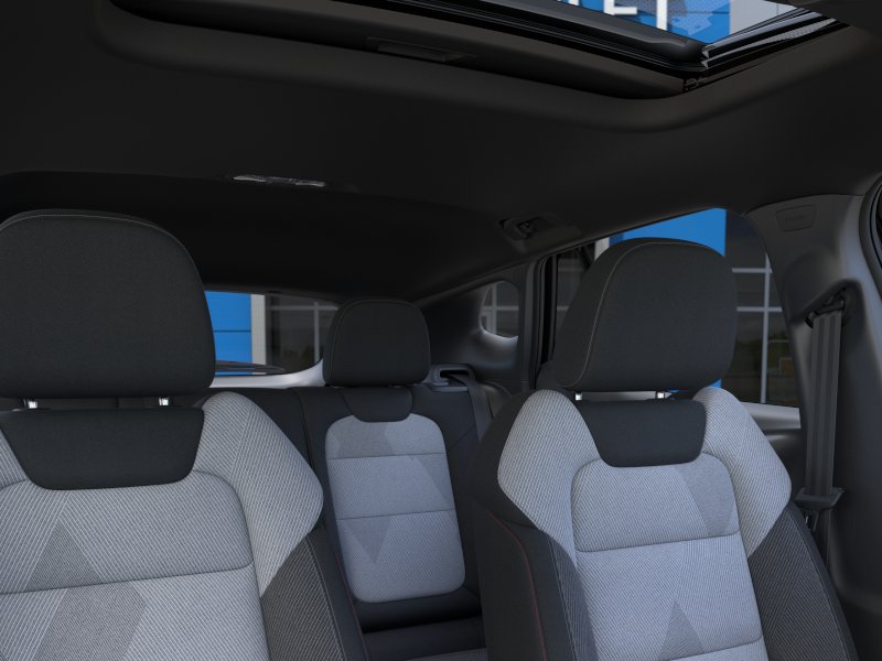 Used 2026 Chevrolet Trax RS w/ Sunroof Package FWD image 12