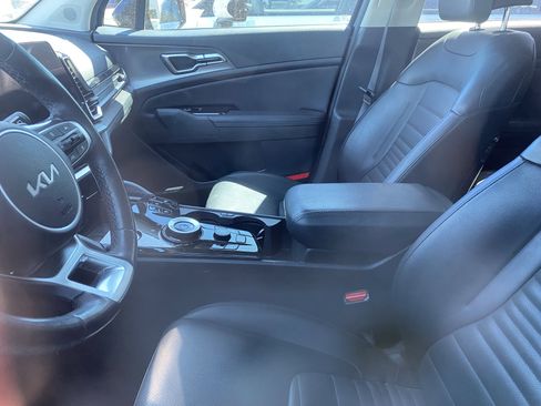 Used 2023 Kia Sportage SX Prestige image 9