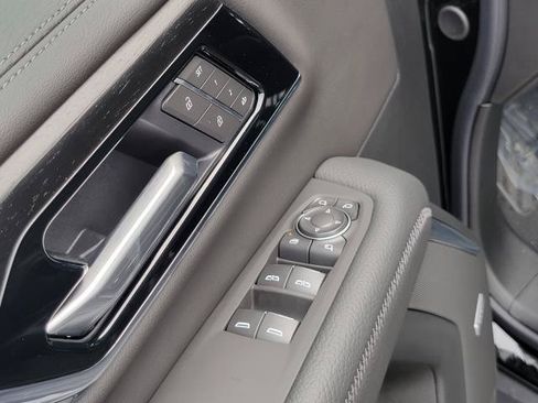 New 2026 GMC Yukon Denali w/ Denali Reserve Package AWD/4WD image 12