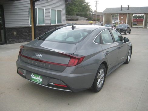 Used 2022 Hyundai Sonata SE FWD image 7
