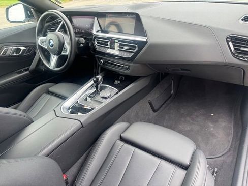 Certified 2025 BMW Z4 sDrive30i RWD image 30