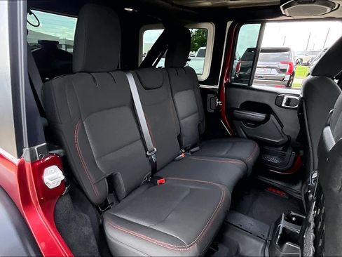 Used 2021 Jeep Wrangler Unlimited Rubicon w/ Xtreme Recon 35" Tire Package image 20