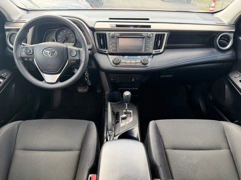 Used 2013 Toyota RAV4 XLE AWD/4WD image 7