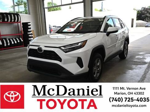 Used 2022 Toyota RAV4 XLE AWD/4WD image 1