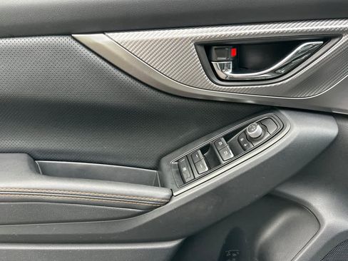 Used 2021 Subaru Crosstrek 2.5i Limited w/ Moonroof Package 1 AWD/4WD image 12