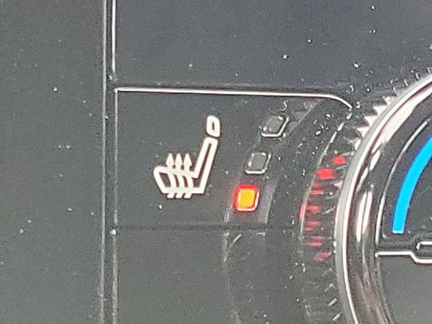 Used 2023 Nissan Pathfinder SL image 19