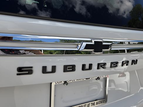 Certified 2023 Chevrolet Suburban LS RWD image 30