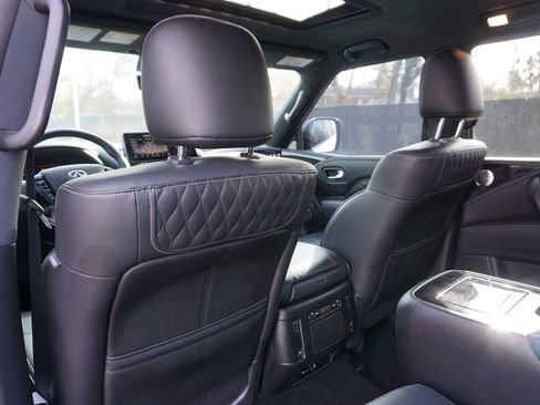Used 2024 INFINITI QX80 Sensory image 14