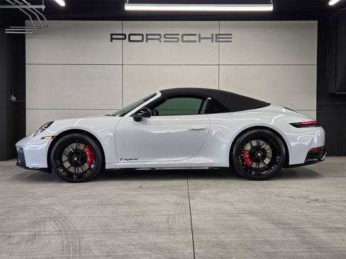 Used 2026 Porsche 911 Carrera 4 GTS image 2