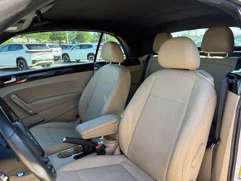 Used 2013 Volkswagen Beetle 2.0T FWD image 13