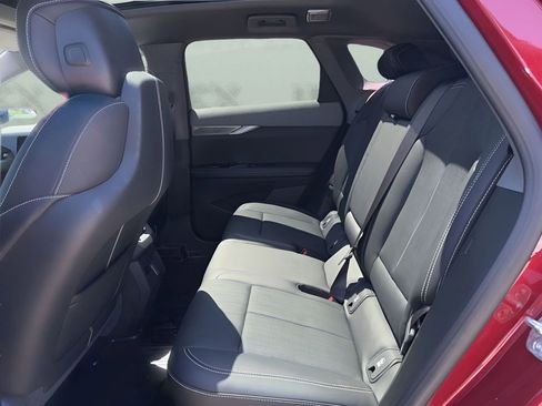 Used 2025 Cadillac Optiq Sport 2 w/ LPO, Floor Liner Package AWD/4WD image 12