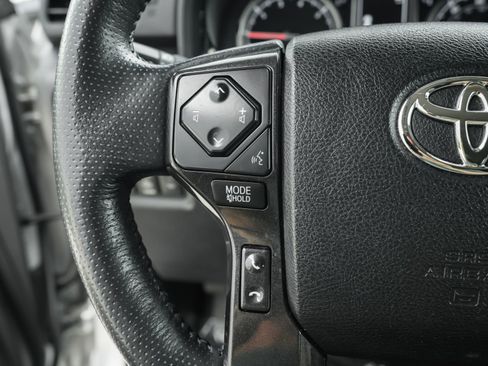 Used 2024 Toyota 4Runner TRD Off-Road Premium image 17