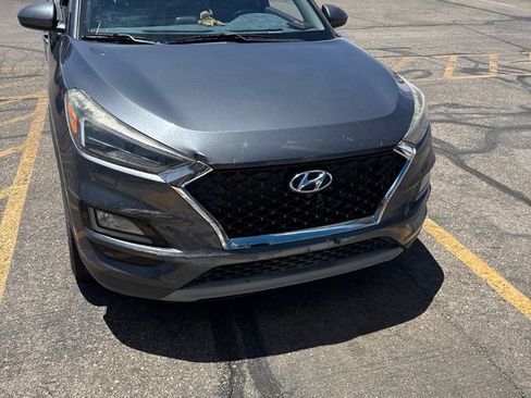 Used 2019 Hyundai Tucson Sport FWD image 2