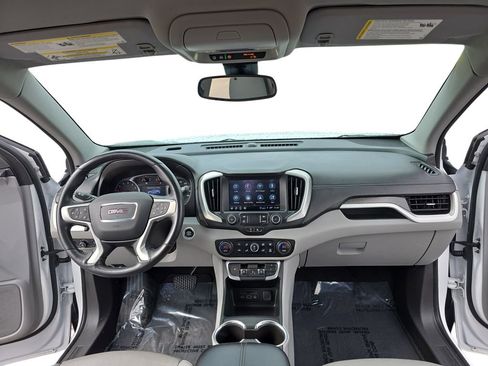 Used 2022 GMC Terrain SLT FWD image 9