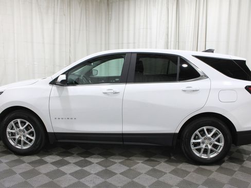 Used 2022 Chevrolet Equinox LT image 32