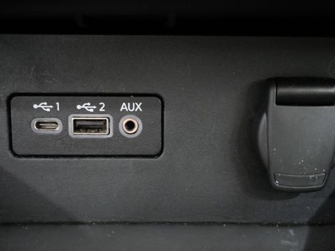 Used 2025 Nissan Altima 2.5 SV FWD image 21