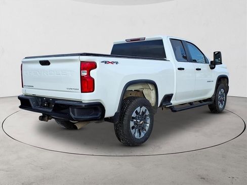 Certified 2021 Chevrolet Silverado 2500 Custom w/ Custom Value Package image 5