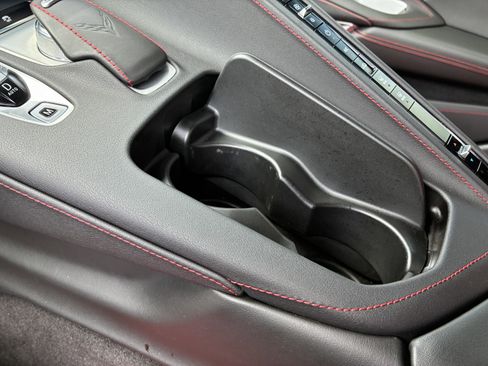 Used 2020 Chevrolet Corvette Stingray Coupe w/ 1LT RWD image 29