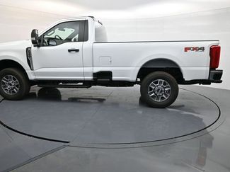 New 2025 Ford F350 XLT w/ FX4 Off-Road Package video 4