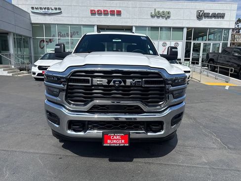 Certified 2025 RAM 2500 Big Horn AWD/4WD image 2