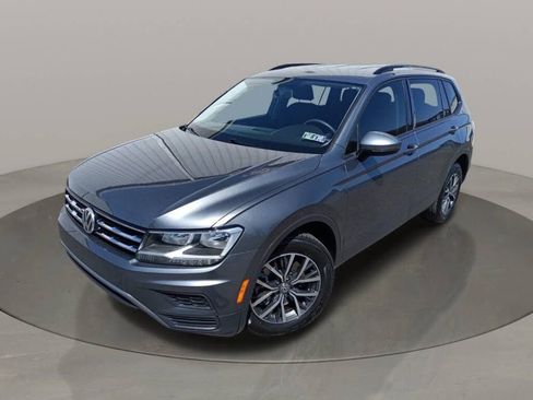 Used 2021 Volkswagen Tiguan S image 2