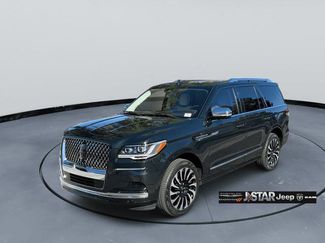 Used 2024 Lincoln Navigator Black Label video 1