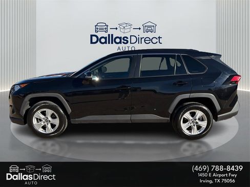 Used 2021 Toyota RAV4 XLE image 9