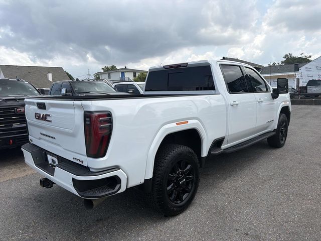 Used 2025 GMC Sierra 2500 AT4 w/ AT4 Premium Plus Package AWD/4WD image 9