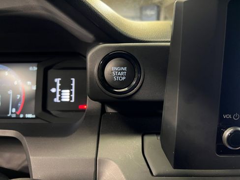 Used 2025 Toyota Tacoma SR image 24