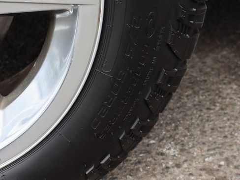 Used 2018 RAM 1500 Sport w/ Hydro Blue Sport Package image 45