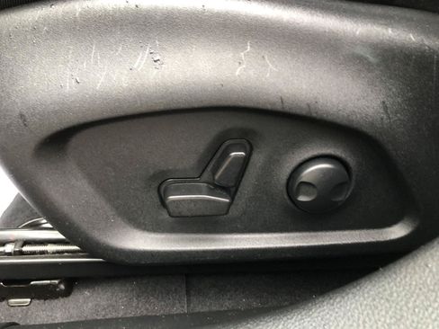 Used 2023 Jeep Compass Limited AWD/4WD image 19