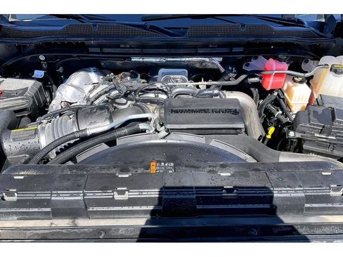 Used 2025 Chevrolet Silverado 3500 LTZ AWD/4WD image 12