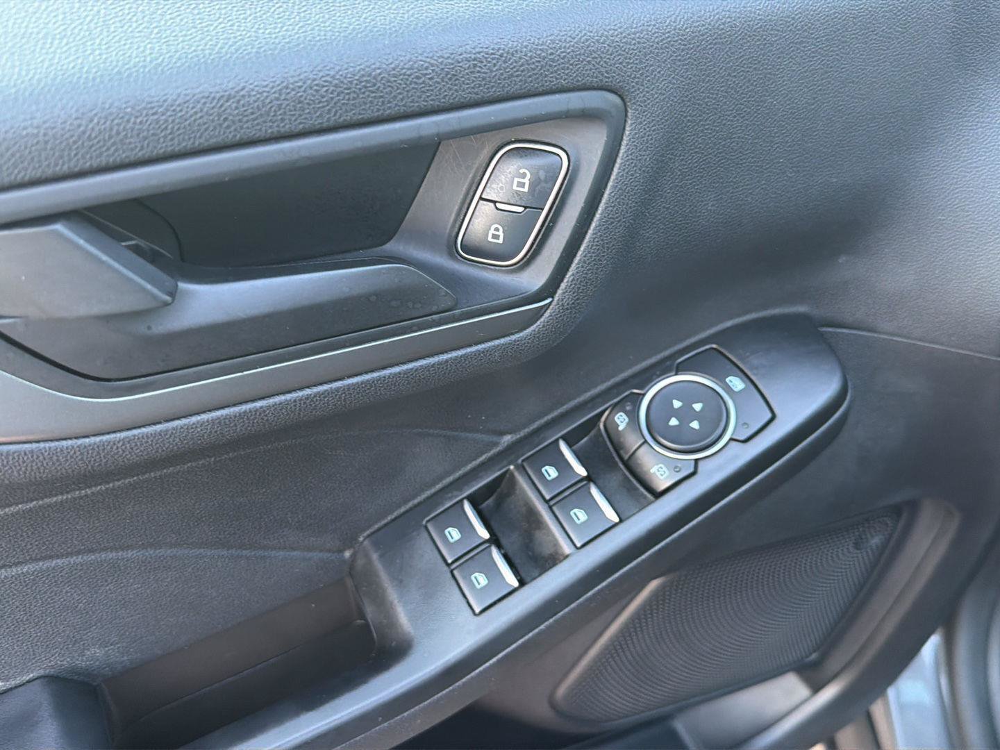 Certified 2025 Ford Escape Active FWD image 30