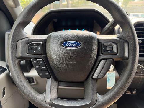 Used 2019 Ford F150 XL w/ Equipment Group 101A Mid AWD/4WD image 25