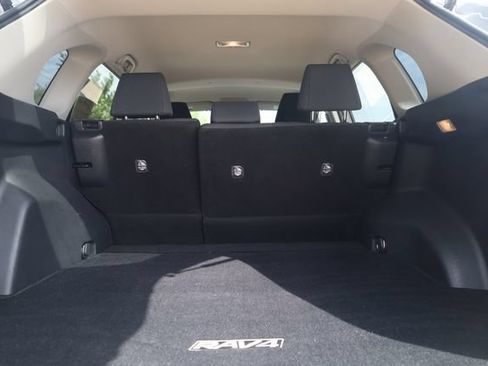 Used 2020 Toyota RAV4 LE w/ Carpet Mat Package FWD image 23