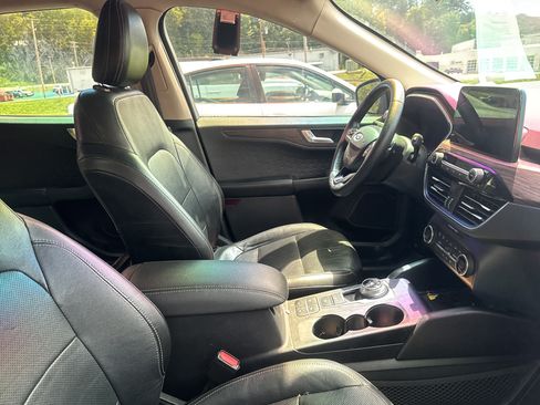 Used 2020 Ford Escape Titanium AWD/4WD image 8