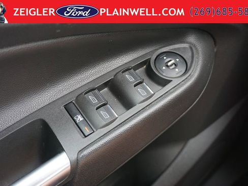 Used 2014 Ford Escape Titanium w/ Equipment Group 401A AWD/4WD image 32