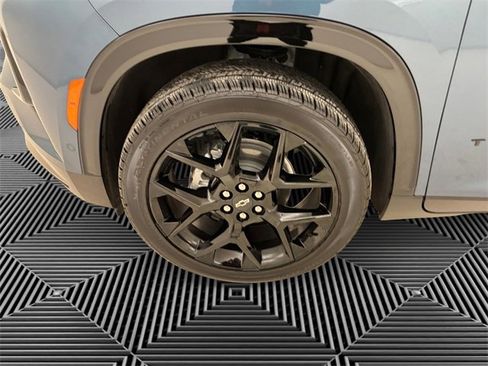 Used 2026 Chevrolet Traverse RS w/ LPO, Floor Liner Package image 9