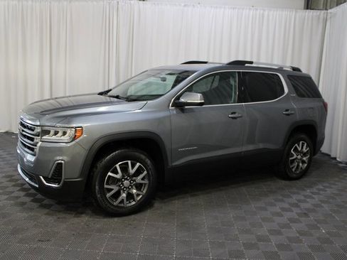 Used 2020 GMC Acadia SLE w/ Driver Convenience Package image 3