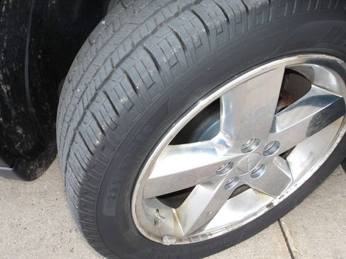 Used 2014 Dodge Avenger SE w/ Rallye Appearance Group FWD image 35