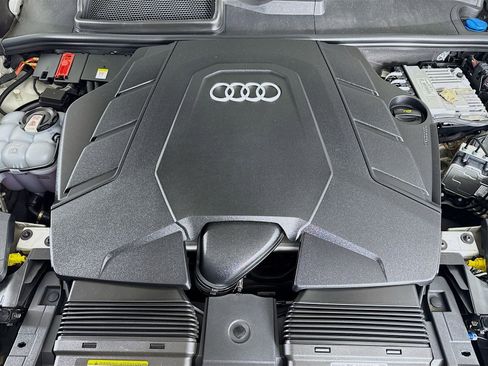 Used 2023 Audi Q8 Premium w/ Convenience Package AWD/4WD image 31
