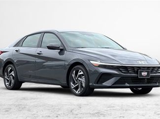 New 2025 Hyundai Elantra SEL video 2