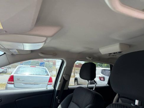 Used 2017 Dodge Journey SE w/ Flexible Seating Group FWD image 22