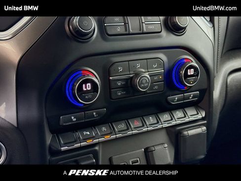 Used 2021 Chevrolet Silverado 1500 LT Trail Boss w/ Convenience Package II AWD/4WD image 11