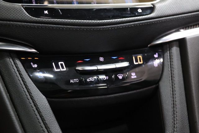 Used 2022 Cadillac XT5 Sportv w/ Technology Package AWD/4WD image 28