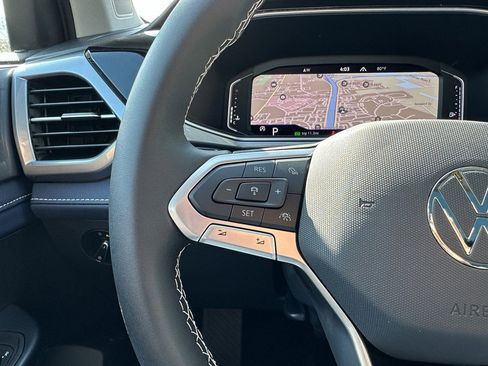 New 2025 Volkswagen Taos SEL image 21