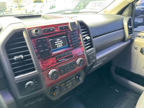 Used 2019 Ford F550 4x4 Crew Cab Super Duty image 26