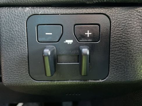 Used 2024 Toyota Sequoia Limited image 30